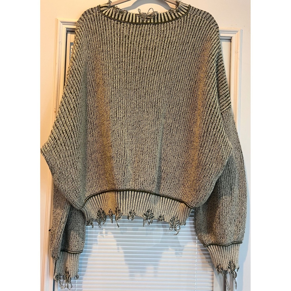 POL Women Distressed Pullover Sweater Shredded Knit Slouchy Women's Size Medium - Picture 5 of 8